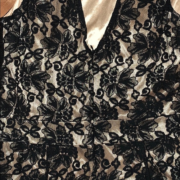 Sexy Black Keyhole Lace Romper - Picture 6 of 6